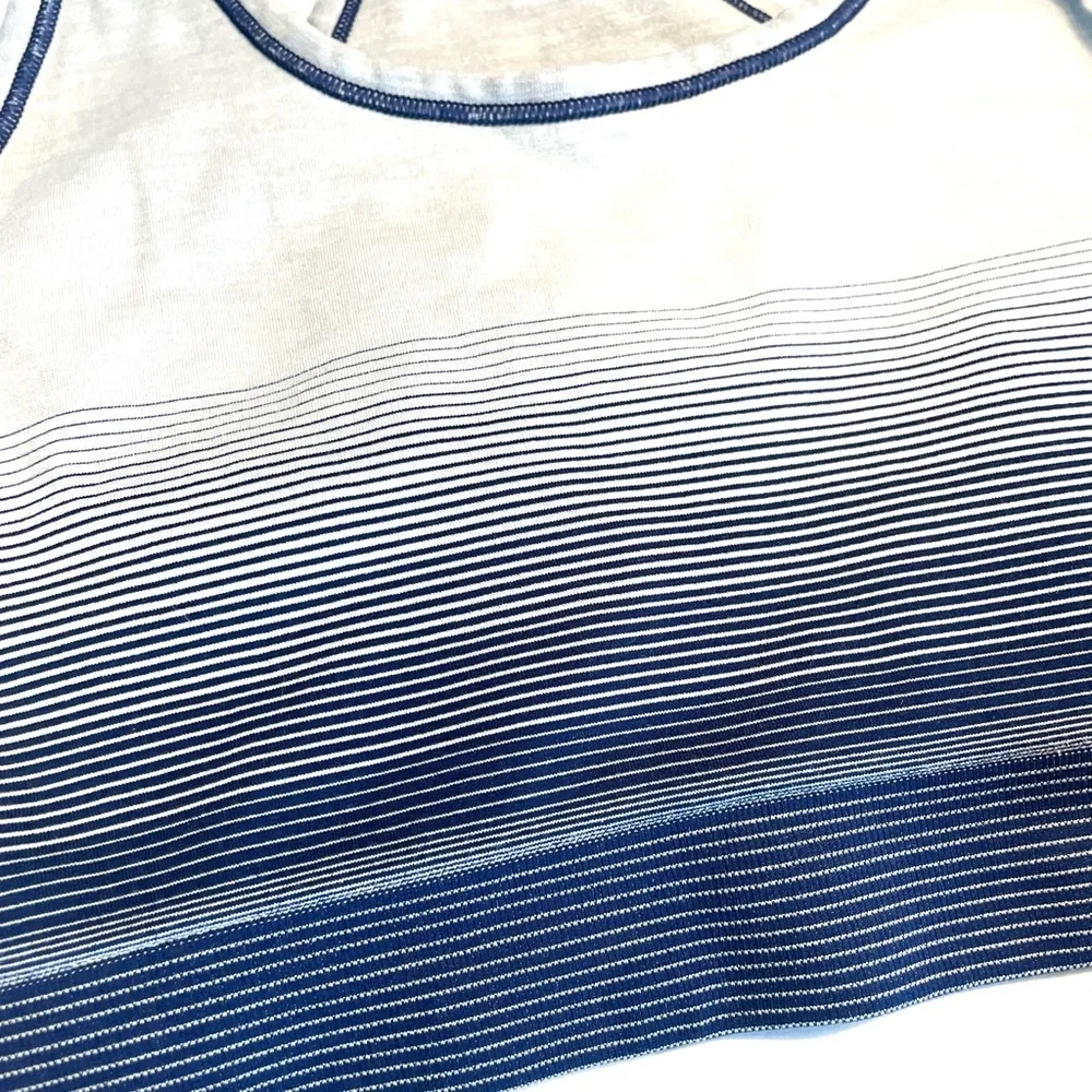 2 Yummie Purple ombré and blue ombré Racerback Sports Bra with Stretchy Fabric - Picture 5 of 9